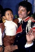 Michael-jackson-and-emmanuel-lewis-1