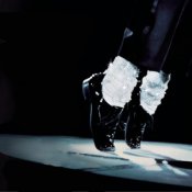 michael-jackson-moonwalk-feet.jpg