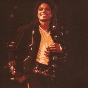 mj-on-stage-and-backstage-michael-jackson-11034820-500-500.jpg